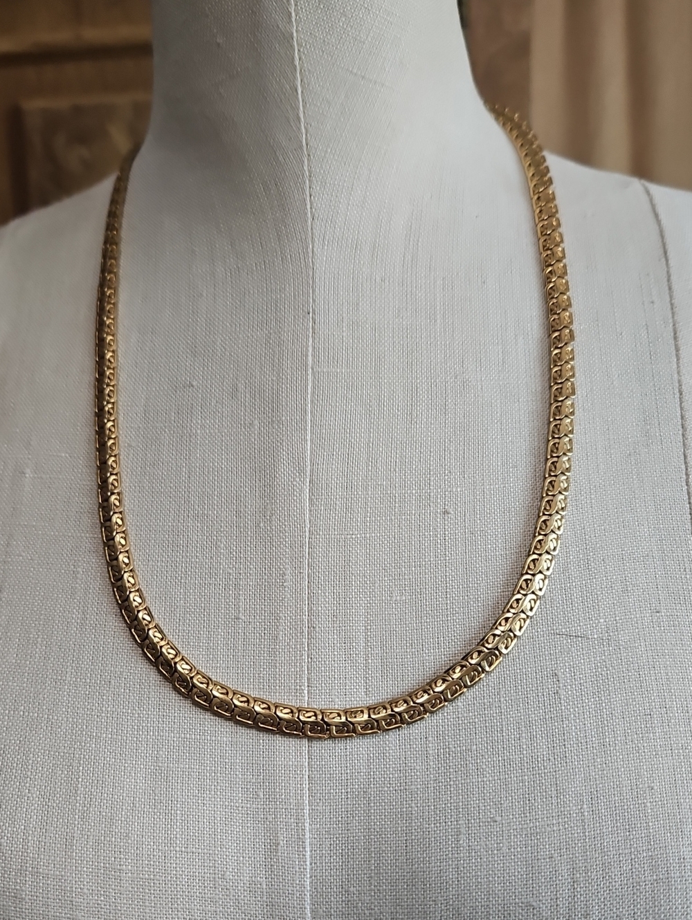Napier Vintage Gold-Tone Sculpted Link Necklace 25"